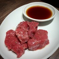 焼肉りんご - 赤身角切り