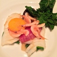 四川豆花飯荘 東京店 - 紋甲イカと春野菜、桜海老の炒め