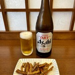 谷本 - 料理写真:中ビン530円うなぎボーン220円
