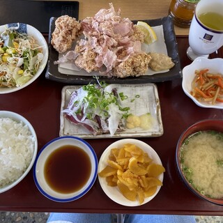 市場食堂 鶴の港_0