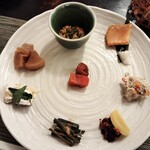 駒ヶ岳温泉 - 丸いお皿にちょこっとづつ