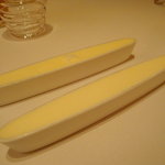 ル・シズィエム・サンス・ドゥ・オエノン レストラン - バター。