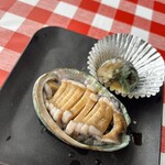 杉原功商店 - あわびのお造り100g1500円（味噌汁1杯サービス）
1425円
