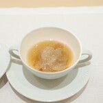 CHIUnE - コンソメスープにトリュフ