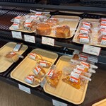 パン工場 - 店舗内観
