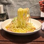 ガルゴッタ - 生パスタランチ(1,100円)
ベーコンと白菜･青ネギの生パスタ大盛り
サラダ･パン付き
(麺大盛り無料)