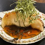庵JUJU - 天然だしで食べる津ぎょうざの揚げ出し420円