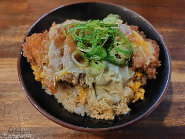 Katsu-don Yoshibei Motomachi ten - Motomachi/Katsu-don (Pork
