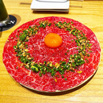 肉寿司 肉和食 KINTAN - 名物「プラチナユッケ」