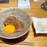 肉寿司 肉和食 KINTAN - 「肩ロースのすき焼き」