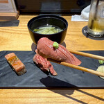 肉寿司 肉和食 KINTAN - 「赤身握り」