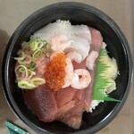 魚丼 - 料理写真: