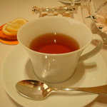 ル・シズィエム・サンス・ドゥ・オエノン レストラン - 紅茶。