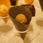 ル・シズィエム・サンス・ドゥ・オエノン レストラン - 小菓子。