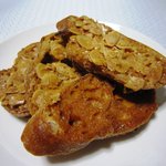 スゥ シエル - アーモンドラスク　180円