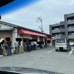 安全食堂 - お店の外観　車の中から