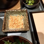 とろけるハンバーグ福よし - ガーリックチップ