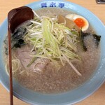 ラーメン青木亭 - 料理写真:ネギラーメン 醤油（小）