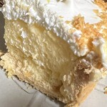 ユーハイム・ディー・マイスター - 料理写真:しっかり冷やさないとゆるゆるに柔らかい