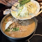 博多もつ鍋 やま中 - 