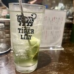 スタンド タイガーリリー - 
