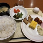 HOTEL AZ - 料理写真:朝食バイキング