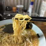 ニューラーメンショップ - ラーショであってラーショではないと感じさせますか、好きな麺ではあります。