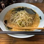 ニューラーメンショップ - ネギ味噌ラーメン、1,000円。