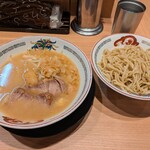 ラーメン豚山 - 料理写真:小つけ麺　　1,100円