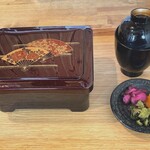 鰻処 いちかわ - 配膳