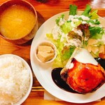 あおみどり - 白ご飯は大にしました。