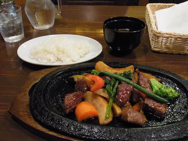 アウグスタ August 東武宇都宮 ステーキ 食べログ