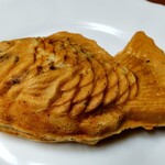 日本一たい焼 - 料理写真:たい焼き（黒あん、275円）