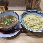 ニクノイロ - 