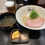 麺屋 四季 - 料理写真: 昆布水つけ麺