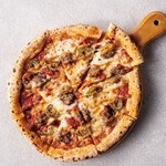 HUB - HUBスパイシー肉ピザ HUB Spicy Meat Pizza