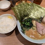 まだ洞くつ家 - 料理写真: