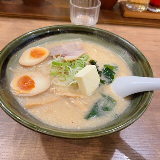 手作りの味噌らーめん 味噌樽_0