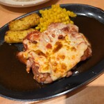 サイゼリヤ - 料理写真:柔らかチキンのチーズ焼き