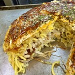 そぞ - 肉玉ちゃんぽん(そば1玉+うどん1玉)の断面