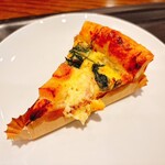 スターバックスコーヒー - 料理写真:ベーコンとほうれん草のキッシュ