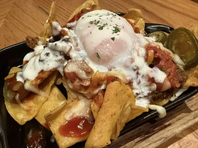 LAS DOS CARAS MODERN MEXICANO Y TACOS （ラスドスカラス モダン