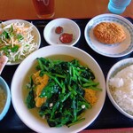 紹興 - ほうれん草と玉子のランチ。700円。