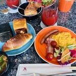 BONVOY ELITE MEMBER LOUNGE - 