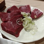 炭火焼肉ホルモンくう - ハツ刺し