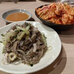 炭火焼肉ホルモンくう - センマイ刺し