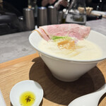麺逢 KATAJIKENAI - 鶏白湯。こちらも絶品でした！