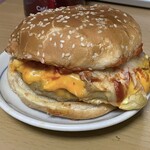 バーガーシティ - 料理写真:デカい！