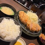 とんかつ 16 - 脂身甘い