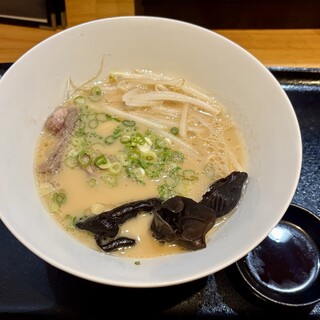 焼肉禅や - 料理写真:牛骨ラーメン（醤油）
